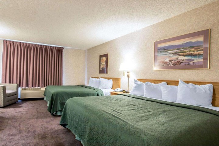 Room 22 of 32
