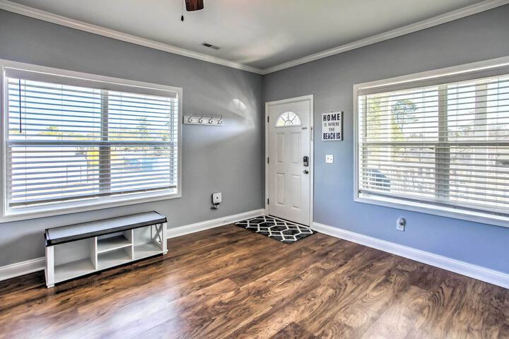 Ocean Isle Beach Escape - Centrally Located!