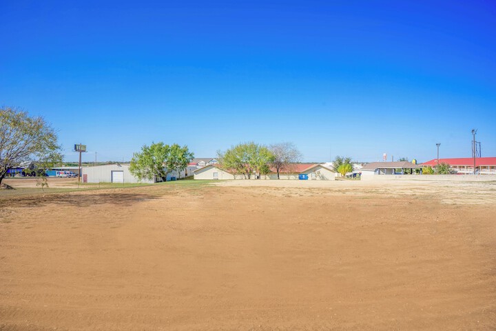 Property Grounds 52 of 56