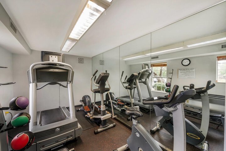 MainStay Suites Sterling near Dulles Town Center
