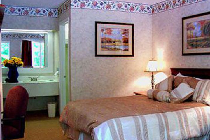 Durham Skyland Magnuson Hotel
