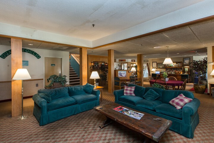 Hotel Interior 19 of 77