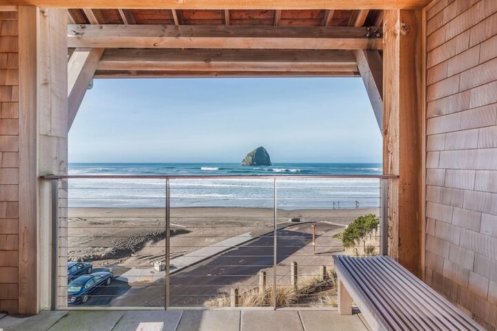 Headlands Coastal Lodge & Spa