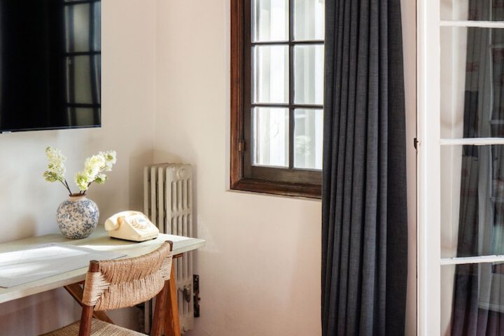Room 40 of 62