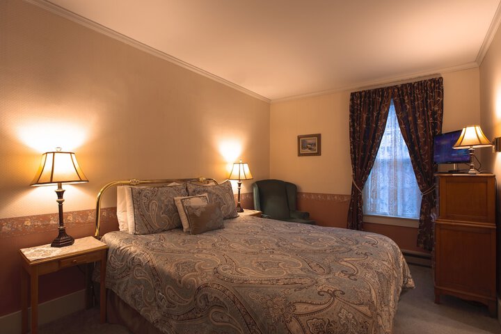 Room 25 of 53