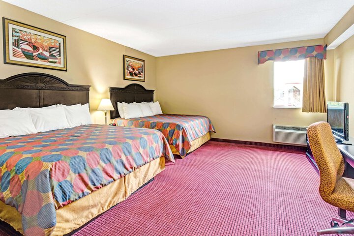 Room 11 of 14
