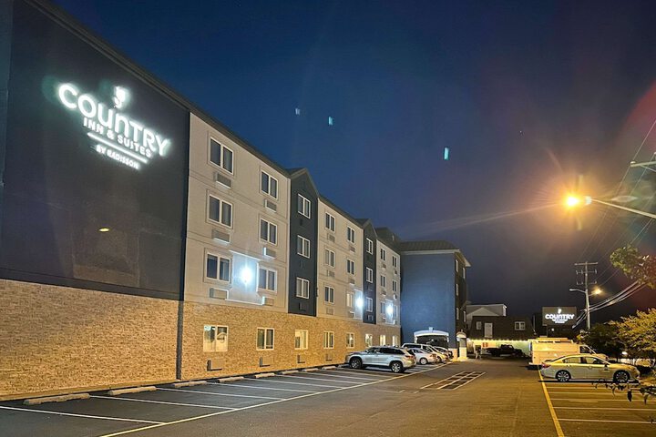 Hotel 5 of 76