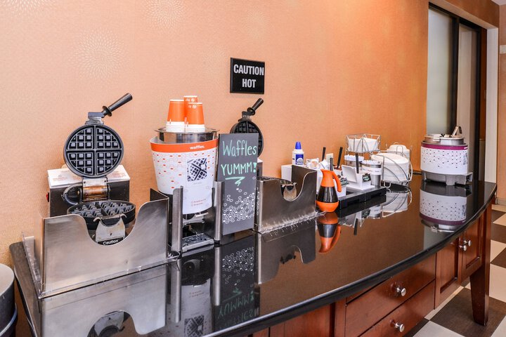 Breakfast/Coffee Service 63 of 78