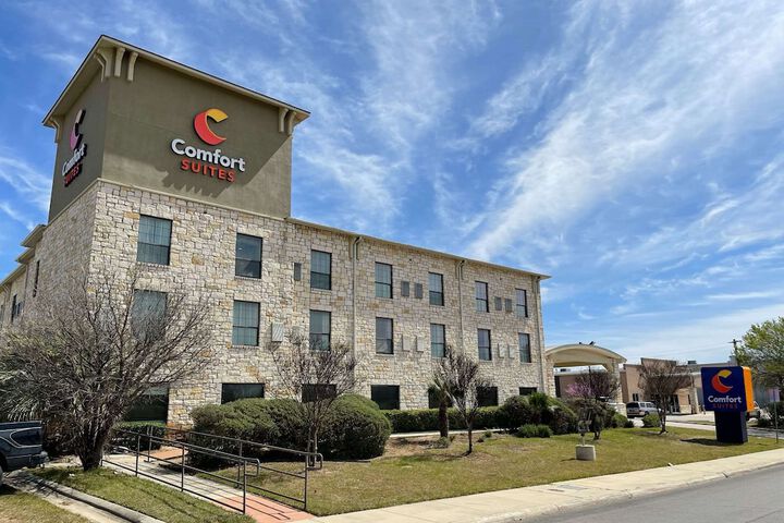 Hotel 2 of 35