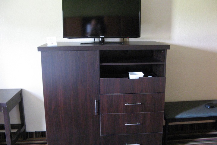 Room 17 of 27