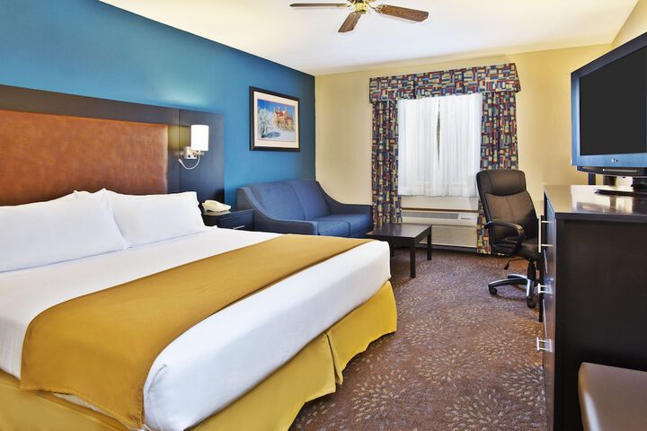 Room 35 of 48
