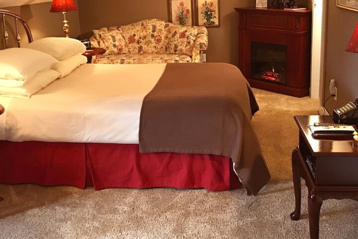 Room 25 of 65