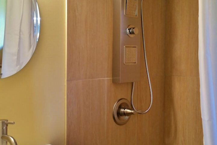 Room 10 of 25