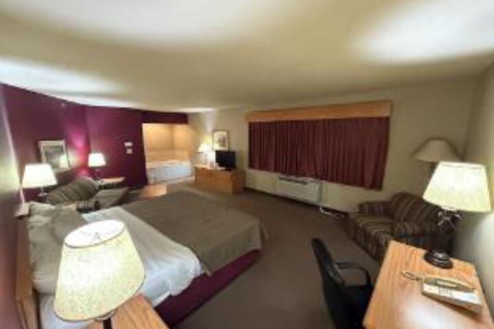 AmericInn Lodge & Suites Hesston