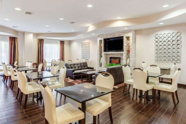 Comfort Suites Mandeville - Covington