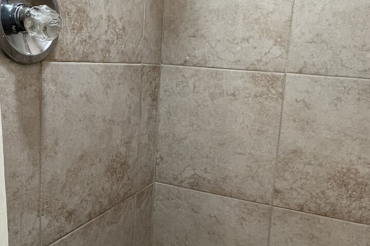 Room 14 of 27