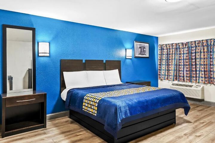 Red Carpet Inn and Suites