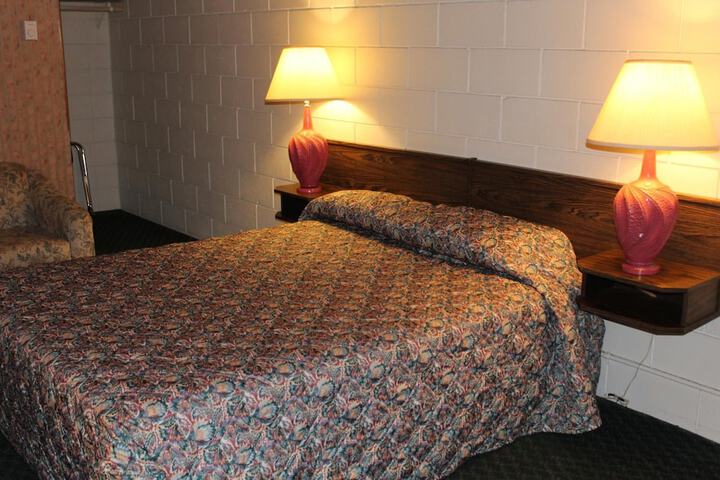Room 54 of 70