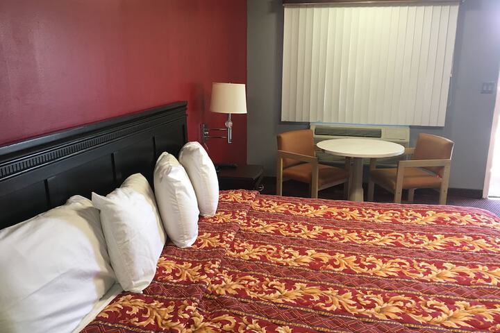 Room 44 of 51