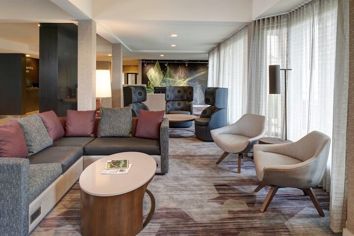 Hotel Interior 13 of 32