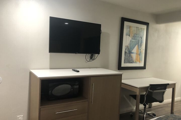 Room 26 of 27