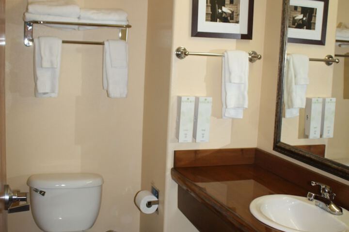 Room 21 of 44