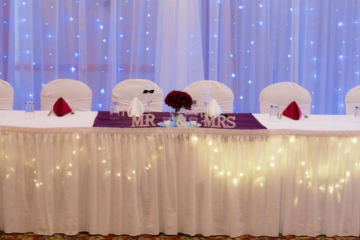 Ballroom/Hall 31 of 47