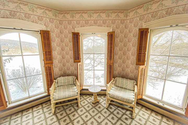 Room 37 of 70