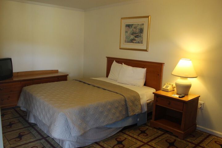 Room 26 of 42
