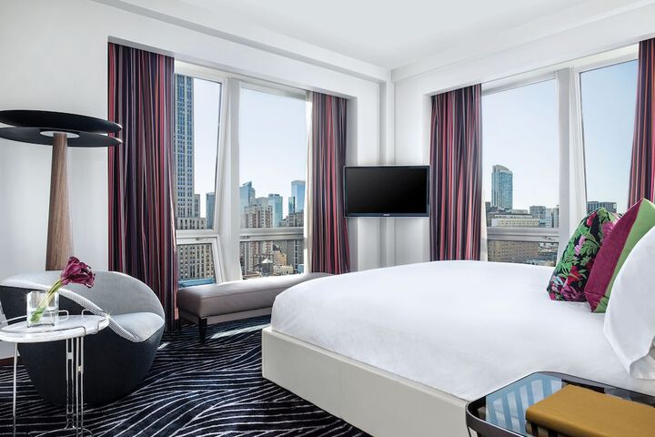 Room 43 of 91