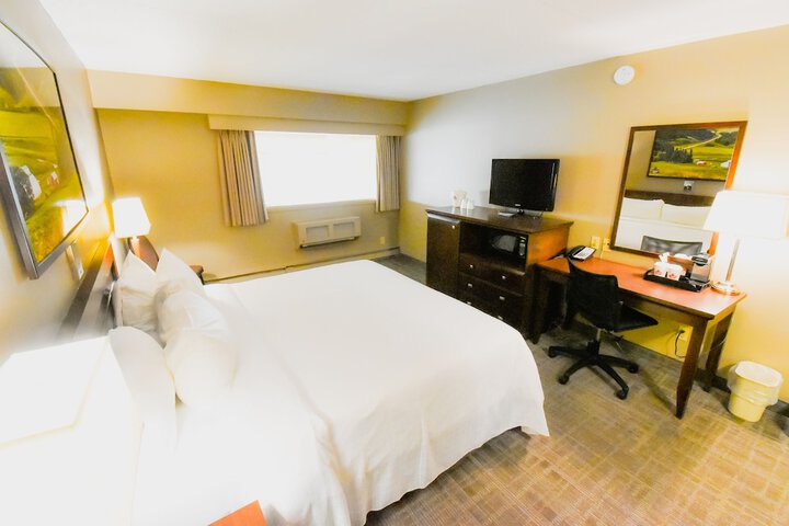 Room 27 of 48