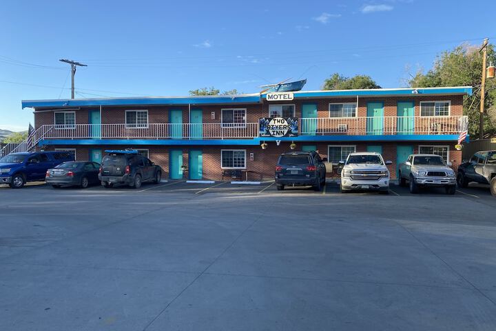 Two Rivers Inn