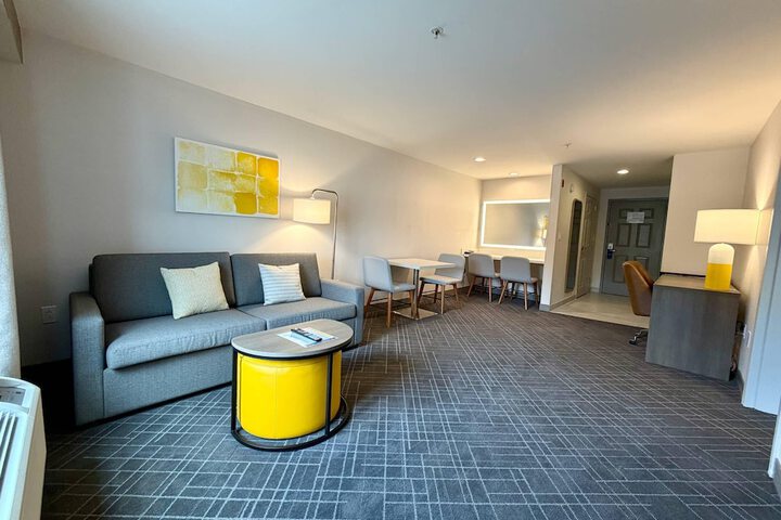 Comfort Inn & Suites Sturbridge - Brimfield
