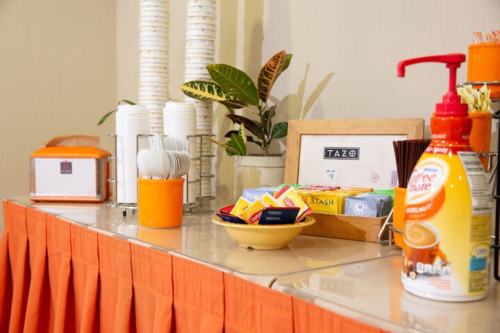 Breakfast/Coffee Service 35 of 40