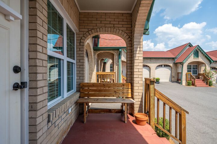 Terrace/Patio 194 of 211