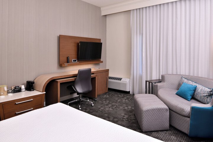Room 20 of 47