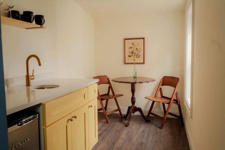 Room 22 of 28