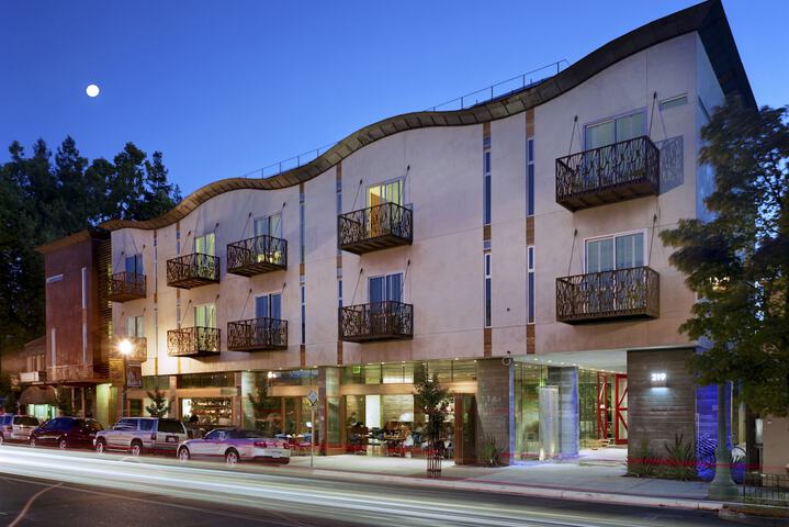 Hotel 3 of 32