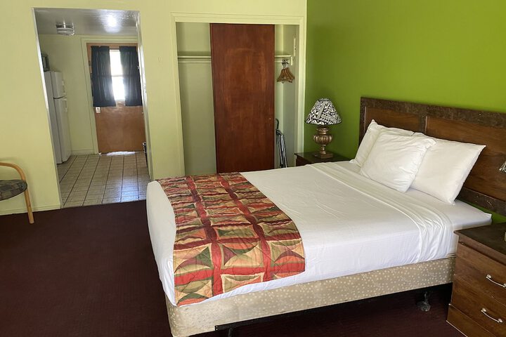 Room 15 of 29
