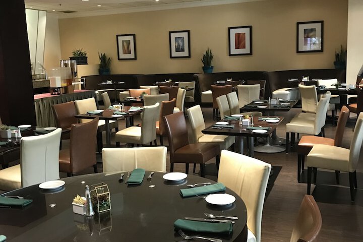 Dining 66 of 93
