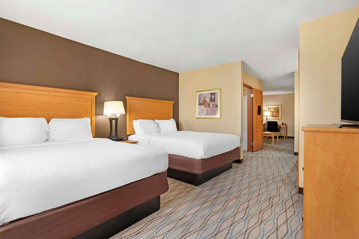 Best Western Locust Grove Inn & Suites