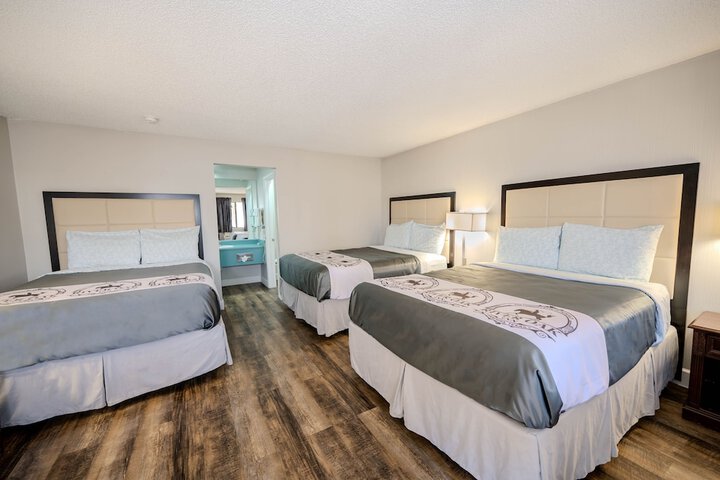 River Oak Inn