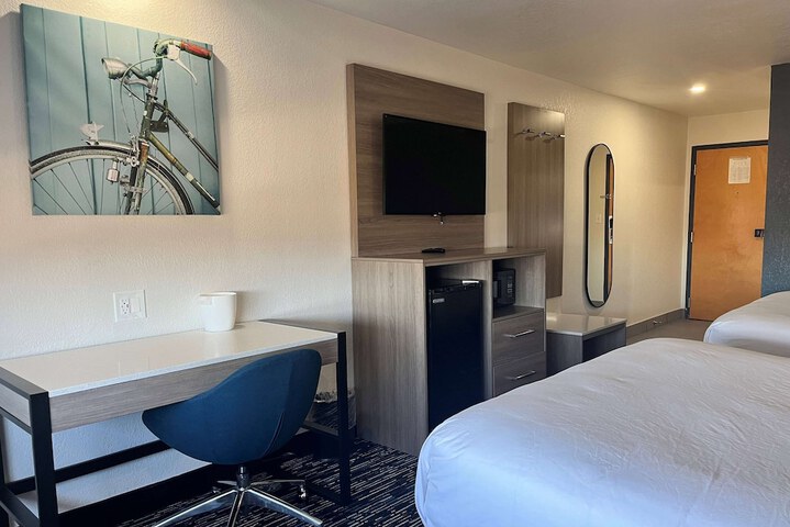 Room 15 of 52