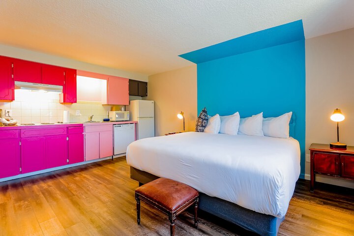 Coast River Inn by OYO Seaside