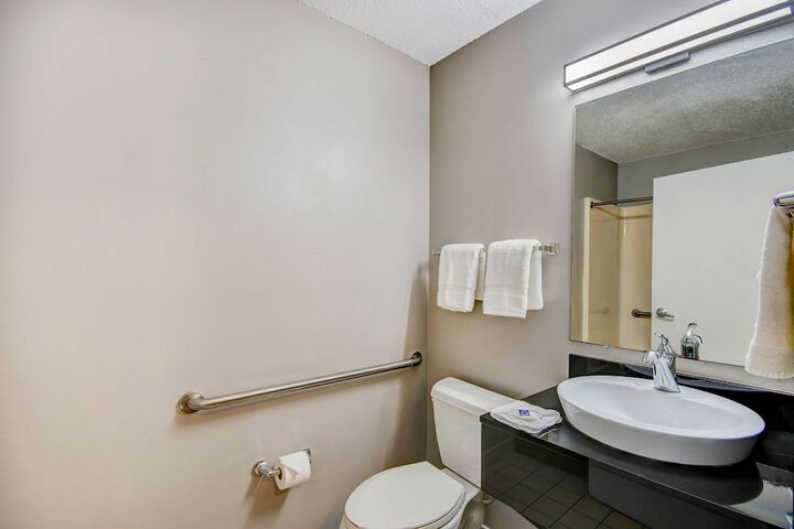 Room 16 of 30