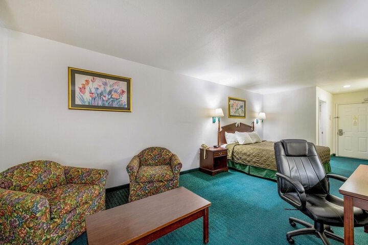 Room 31 of 40