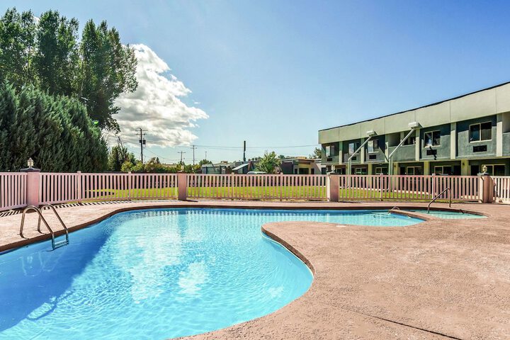 Pool 10 of 62