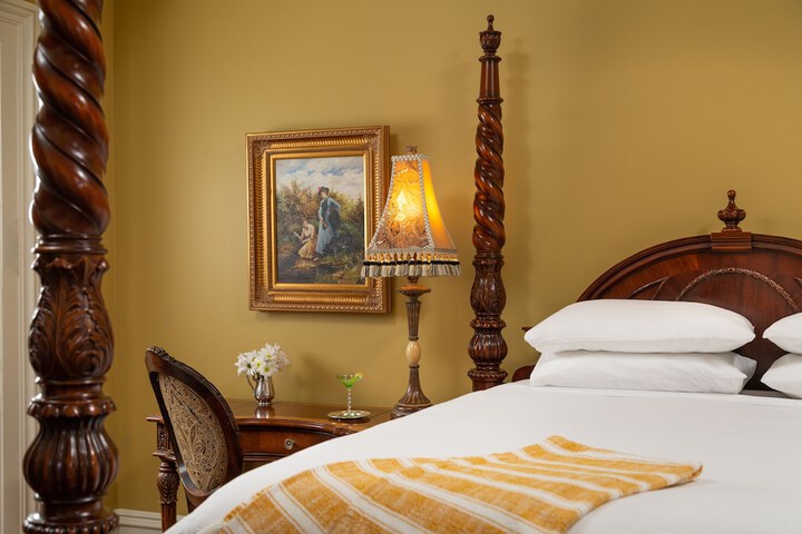 Room 25 of 56