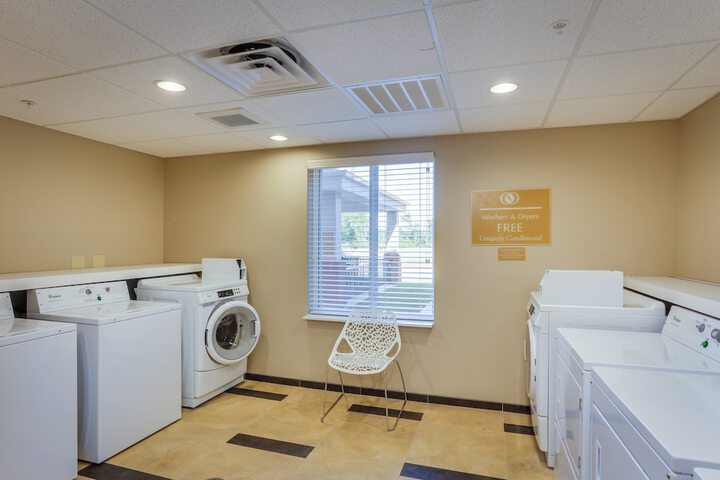 Candlewood Suites College Station at University by IHG