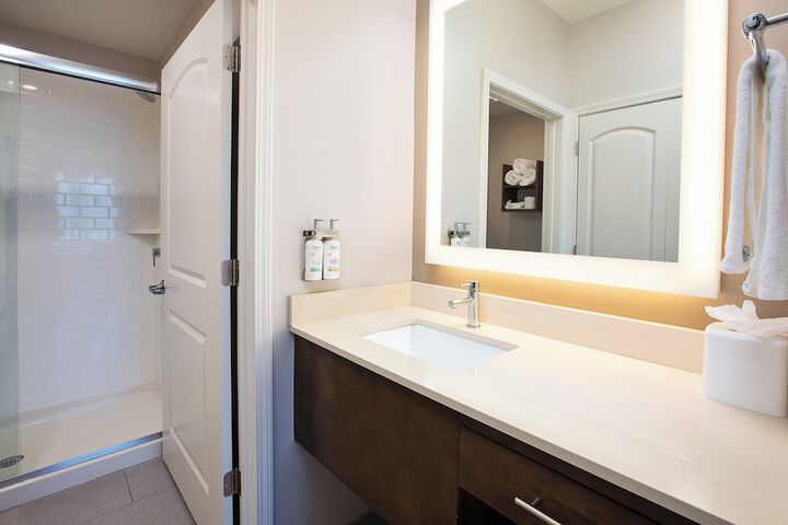 Staybridge Suites Auburn Hills by IHG